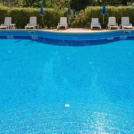 Апартаменты Menada Diamond Bay Солнечный берег